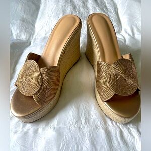 Brand new never worn wedges